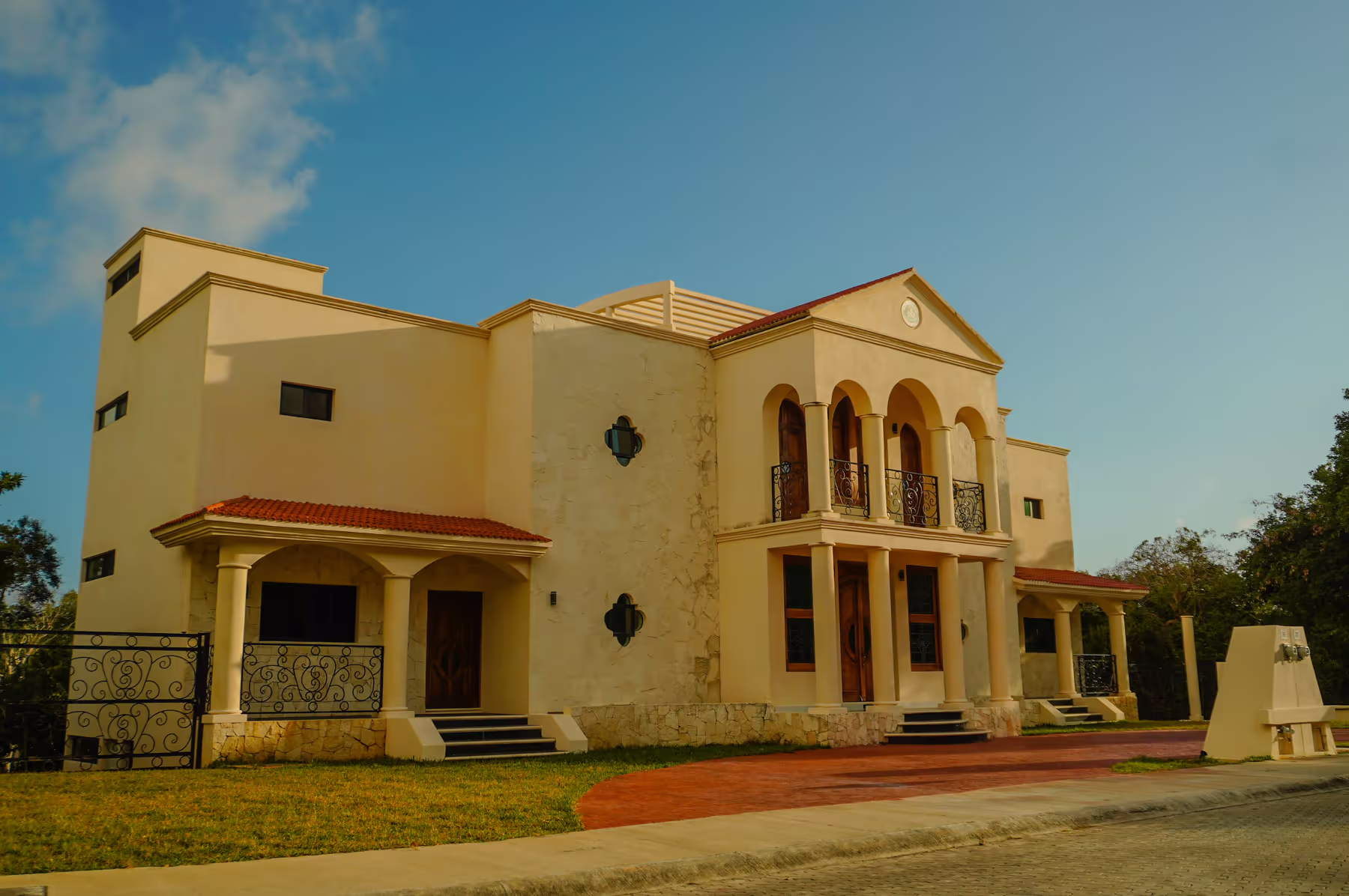 Renta de Villa de Lujo en Akumal de 9 Recámaras para 28 Huéspedes photo 8