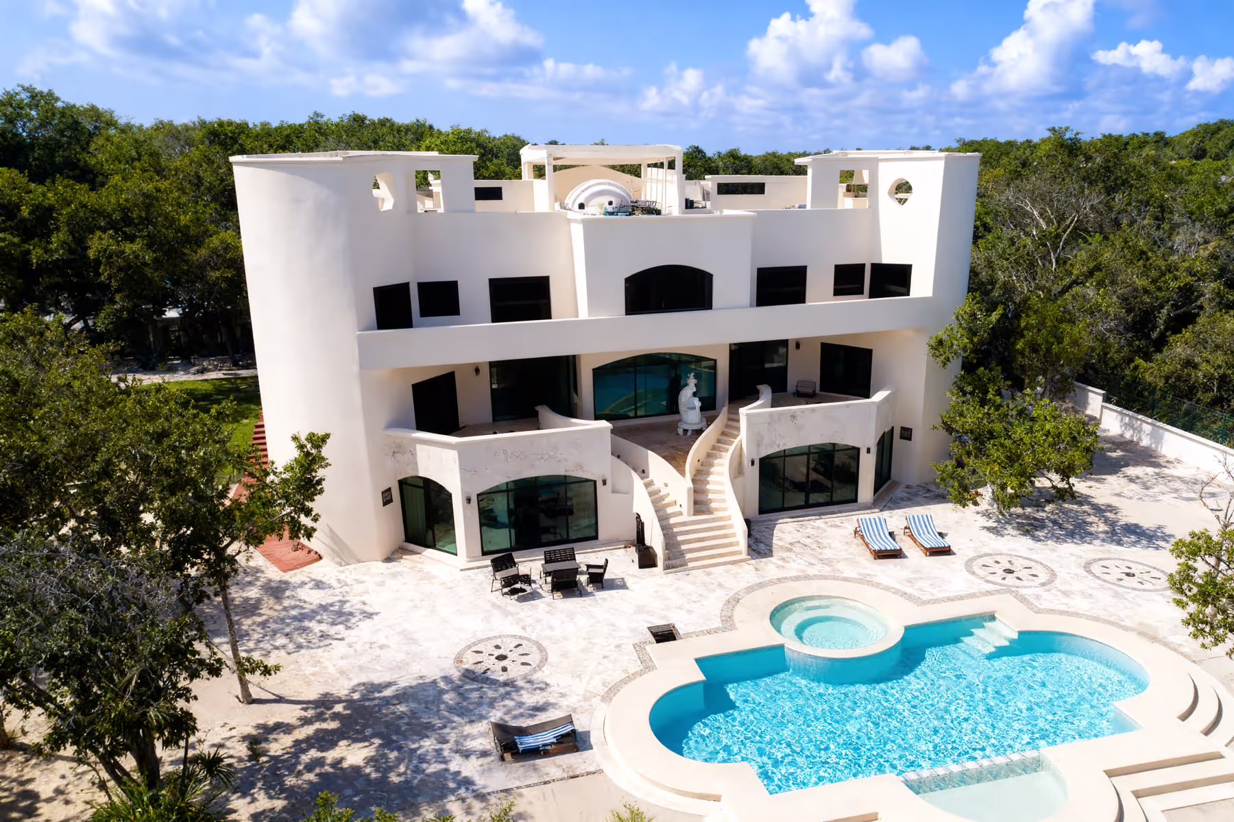 Renta de Villa de Lujo en Akumal de 9 Recámaras para 28 Huéspedes photo 25